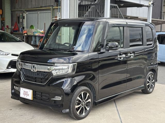 Car thumbnail 4