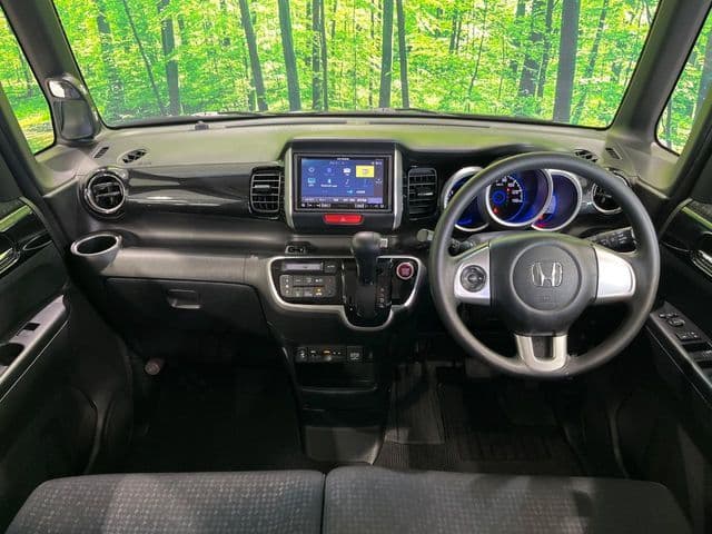 Car thumbnail 2