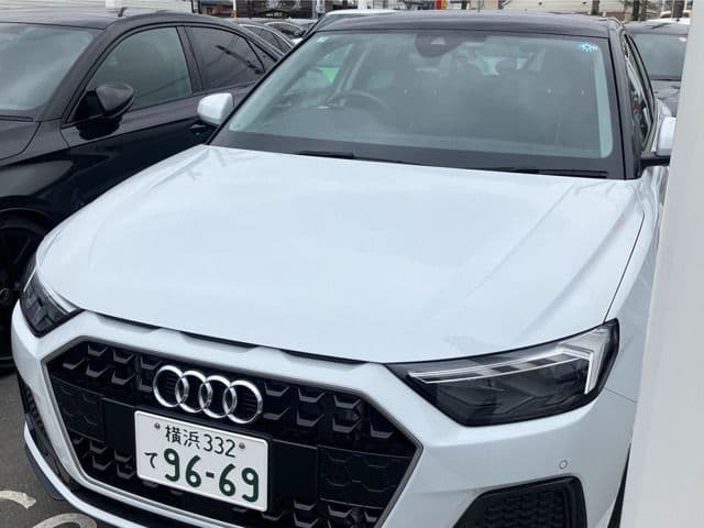 AUDI