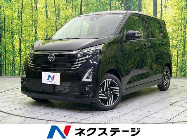 NISSAN
