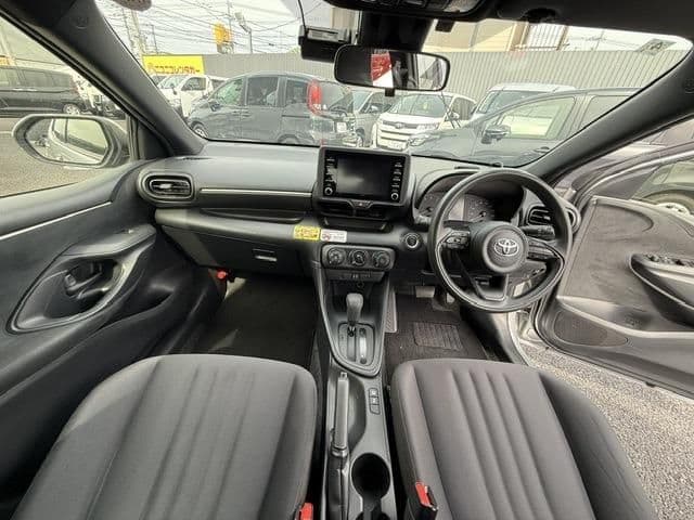 Car thumbnail 3