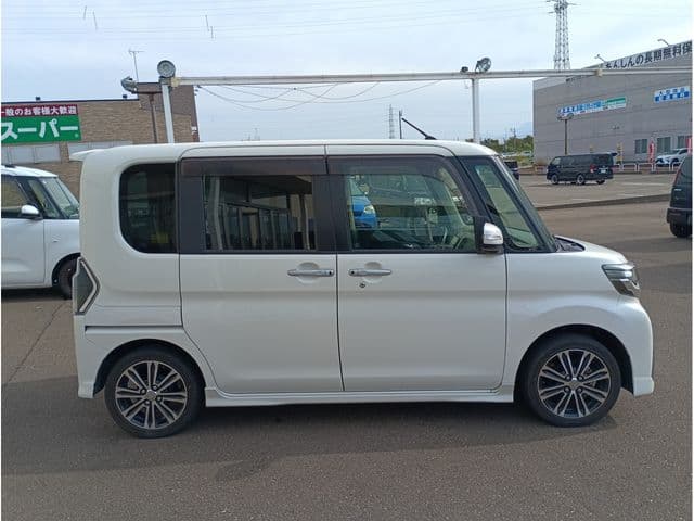 Car thumbnail 4