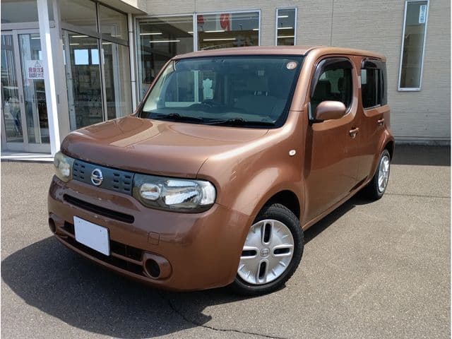 NISSAN