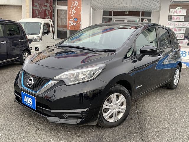 NISSAN