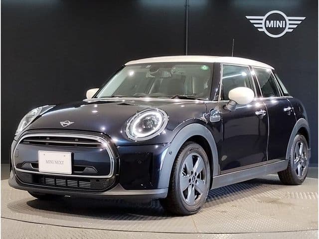 Car image 1