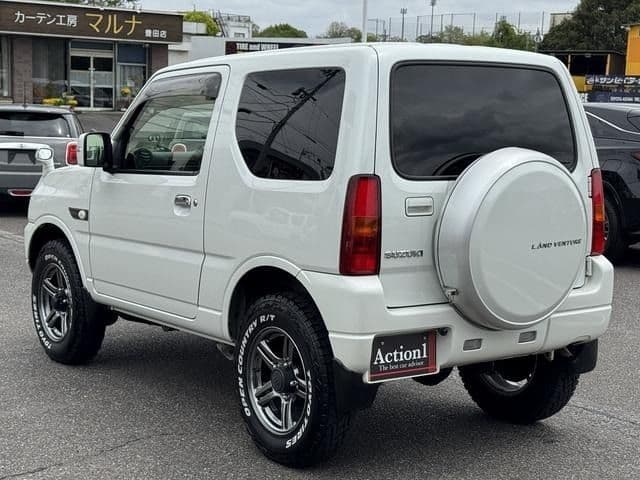 Car thumbnail 4