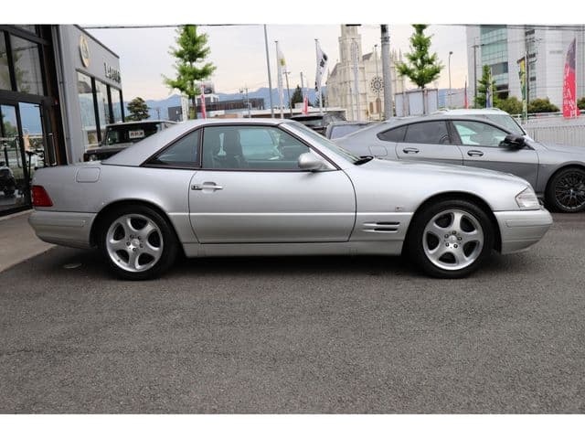 Car thumbnail 4