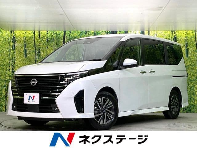 NISSAN