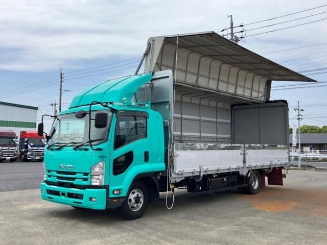ISUZU