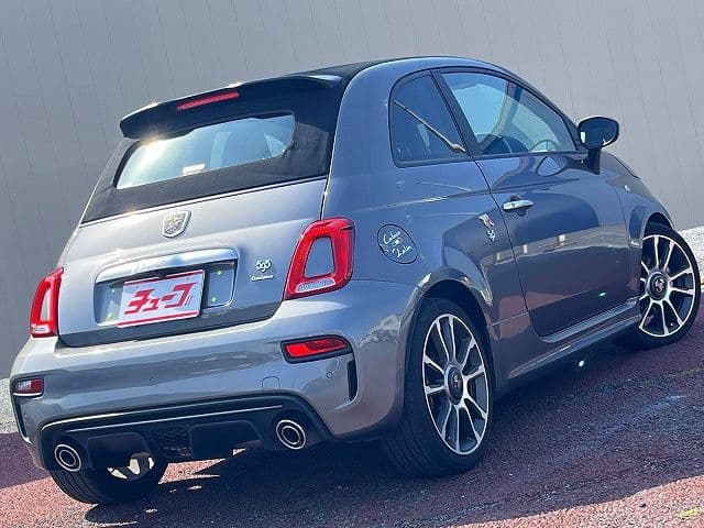 Car thumbnail 3