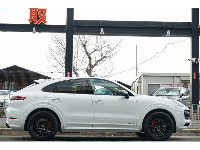 Car thumbnail 3