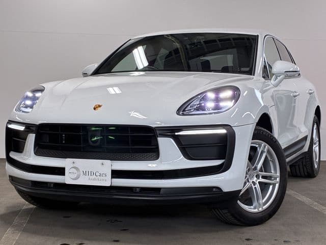 PORSCHE