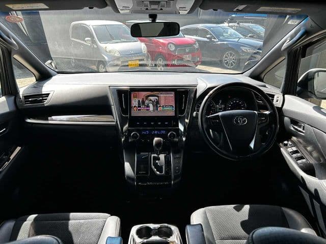 Car thumbnail 4