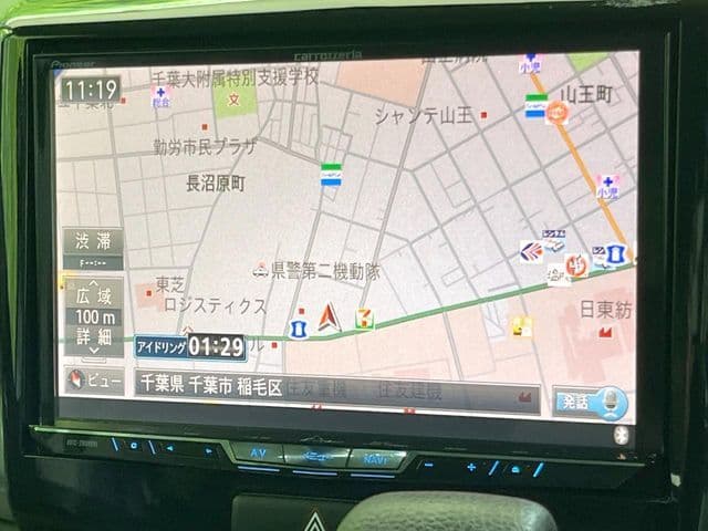 Car thumbnail 3