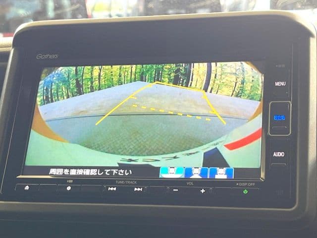 Car thumbnail 4