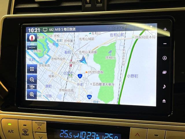 Car thumbnail 4
