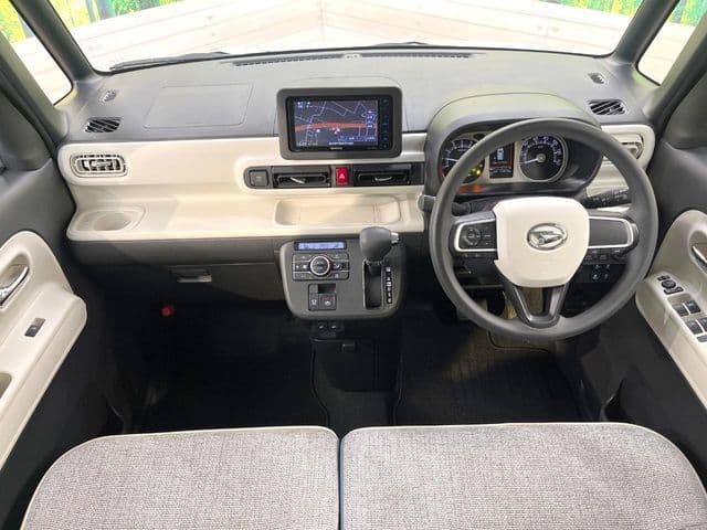 Car thumbnail 2