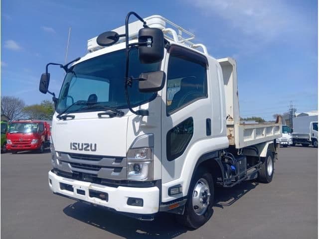 ISUZU