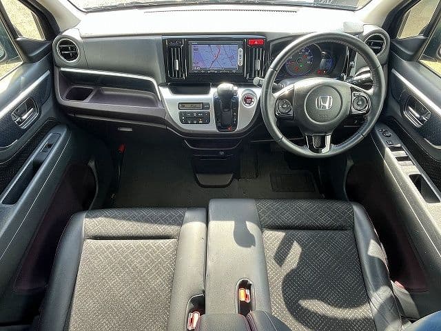 Car thumbnail 2