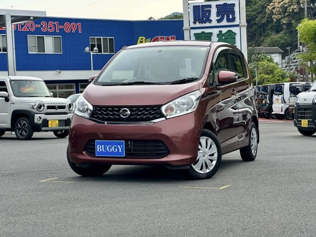 NISSAN