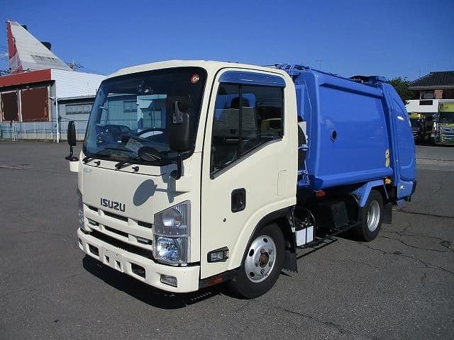 ISUZU