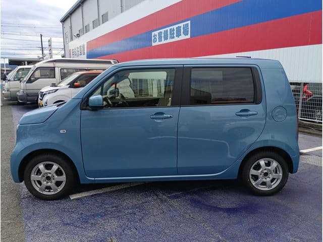 Car thumbnail 4