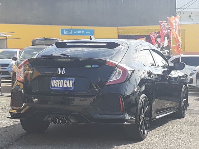 Car thumbnail 3