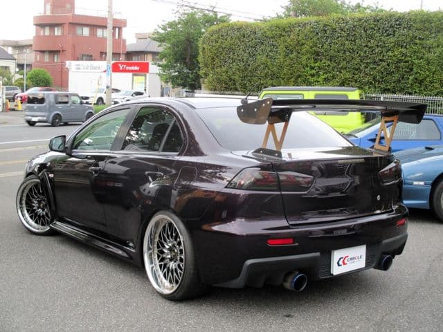 Car thumbnail 3