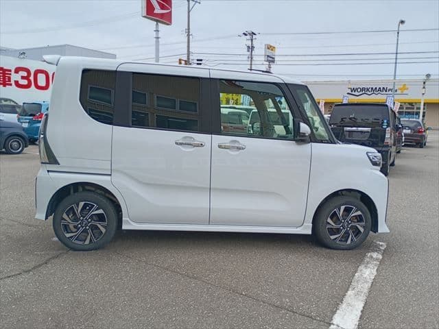 Car thumbnail 4