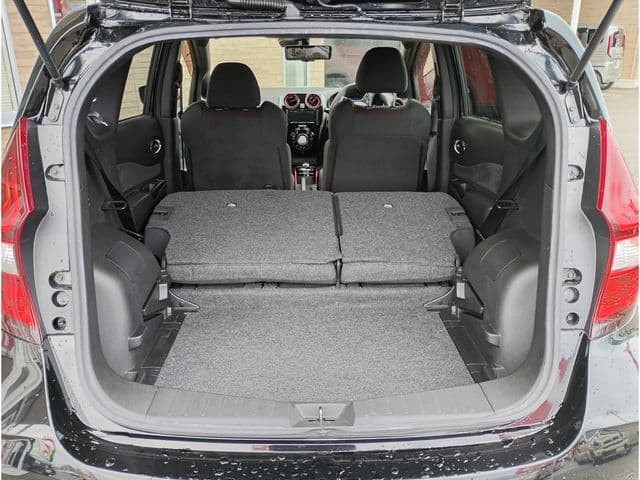 Car thumbnail 4