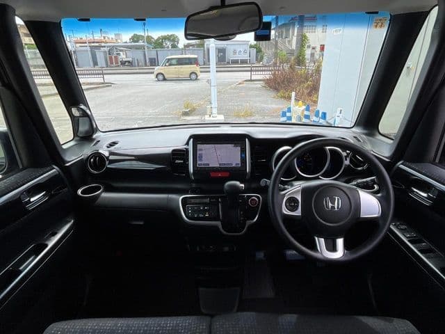 Car thumbnail 2