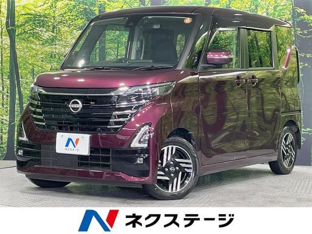 NISSAN