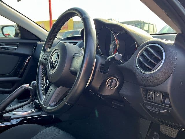 Car thumbnail 4
