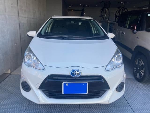 Car image 1