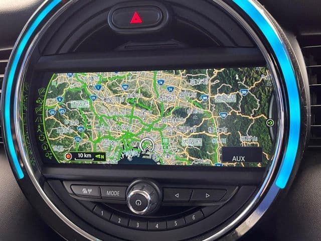 Car thumbnail 3