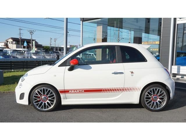 Car image 1