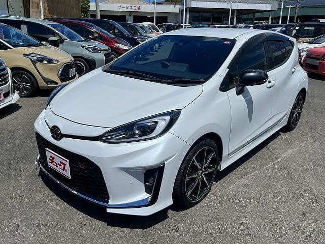 Car image 1