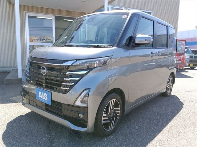 NISSAN