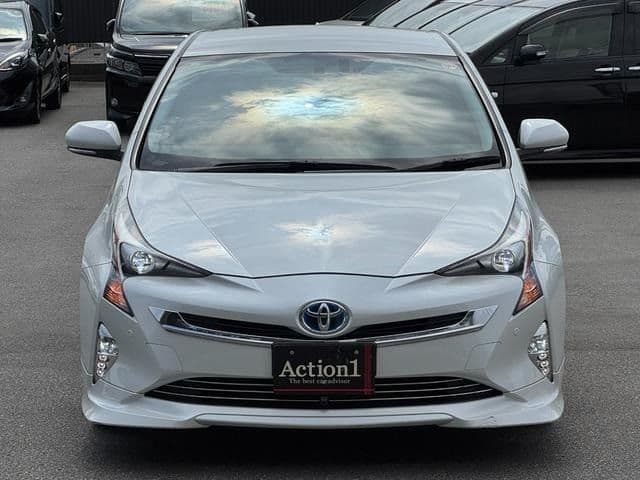 Car thumbnail 3