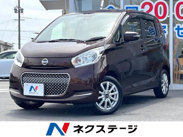 NISSAN
