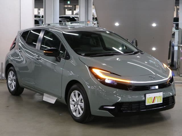 Car thumbnail 4