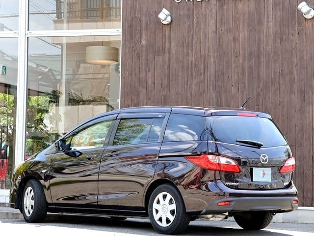 Car thumbnail 3
