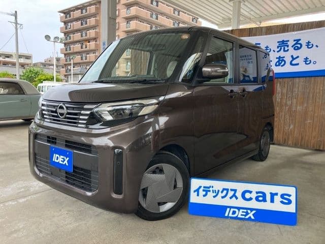 NISSAN