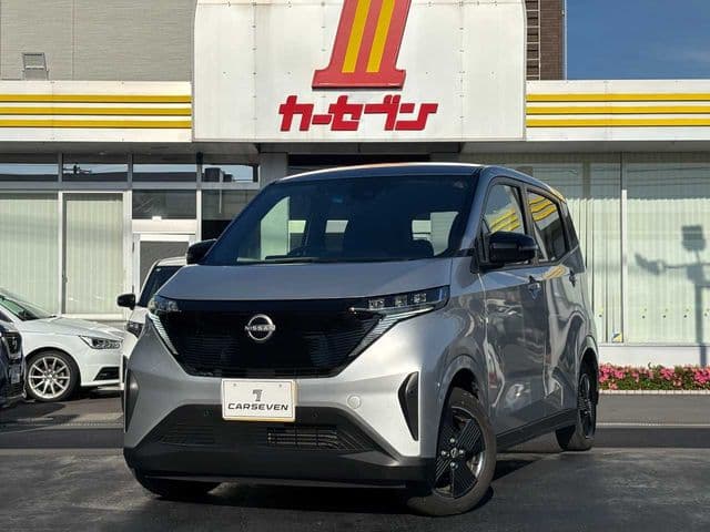 NISSAN