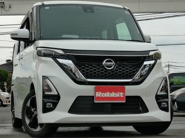 NISSAN