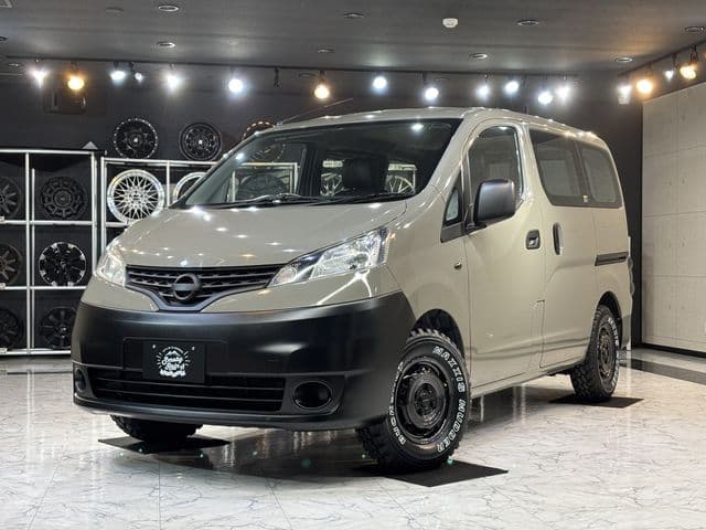 NISSAN