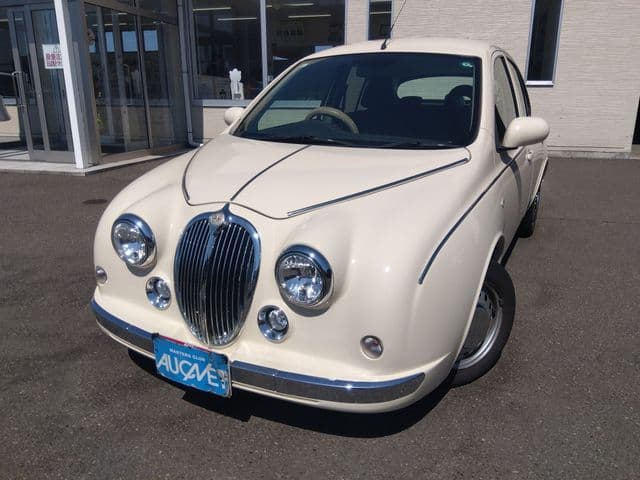 MITSUOKA