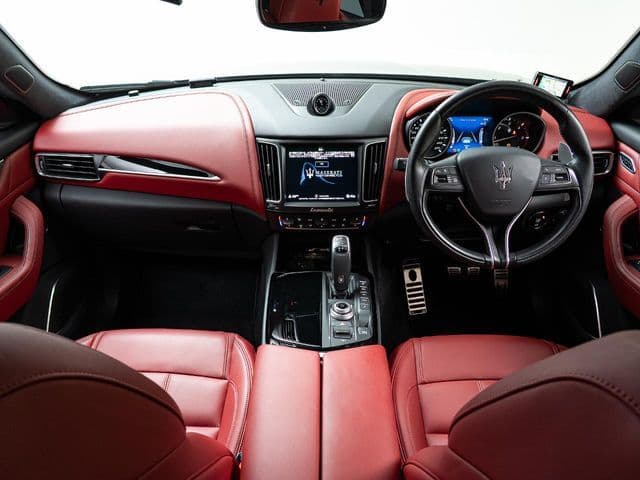Car thumbnail 4
