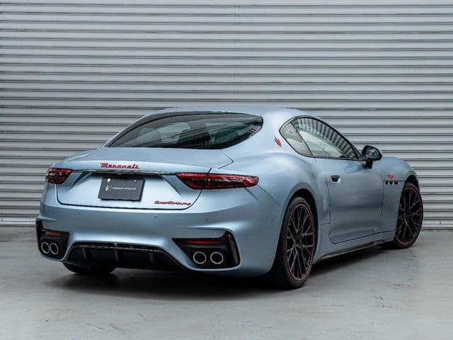 Car thumbnail 3