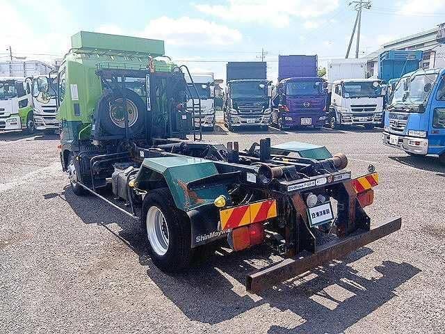 Car thumbnail 4